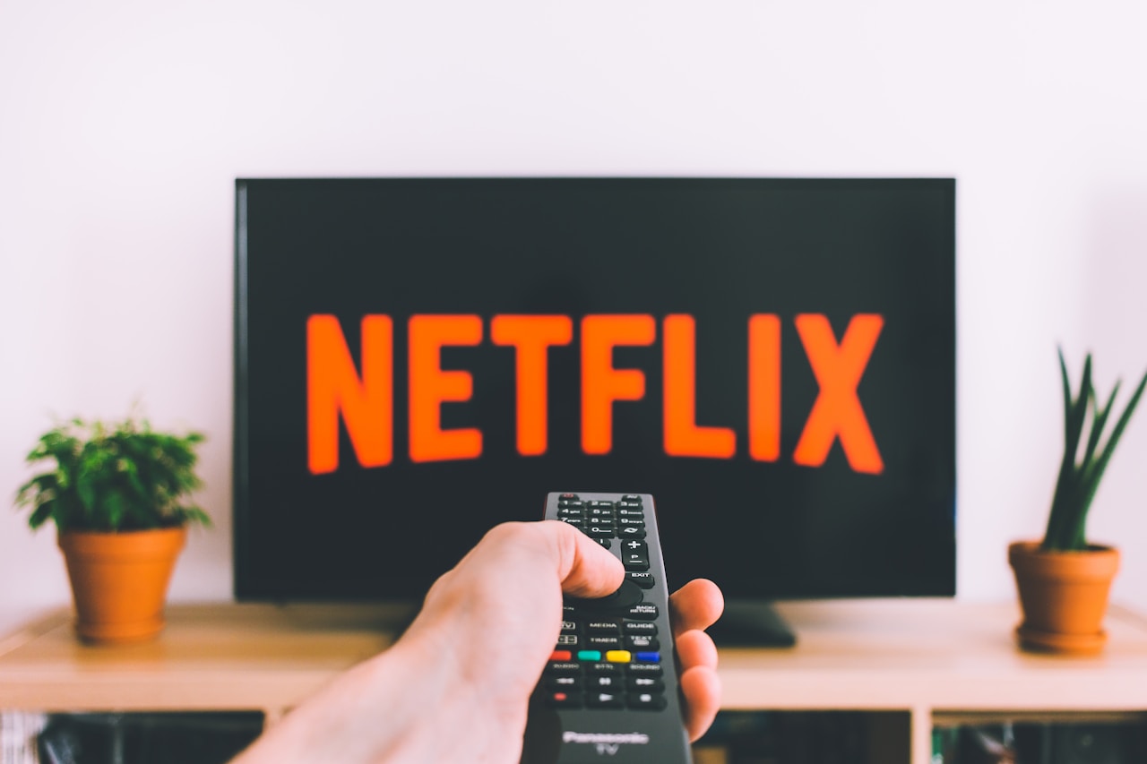 TV remote IPTV live channels control